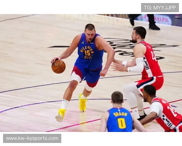 掘金逆转公牛，关键一役中约基奇带伤作战，掘金中锋约基奇是哪国人